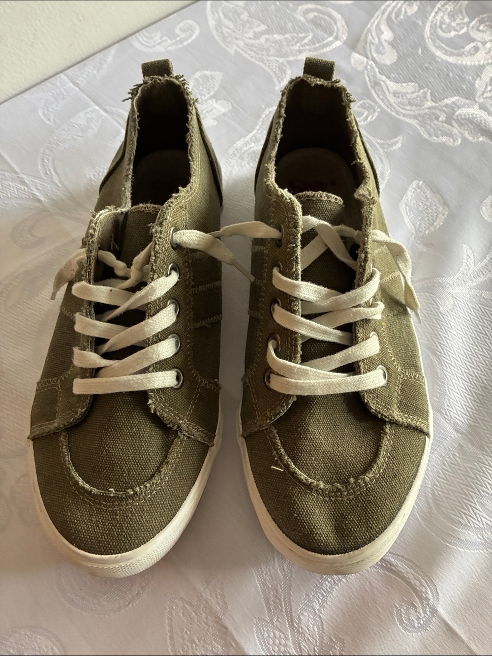 Jellypop Olive Green Canvas Low-Top Sneakers